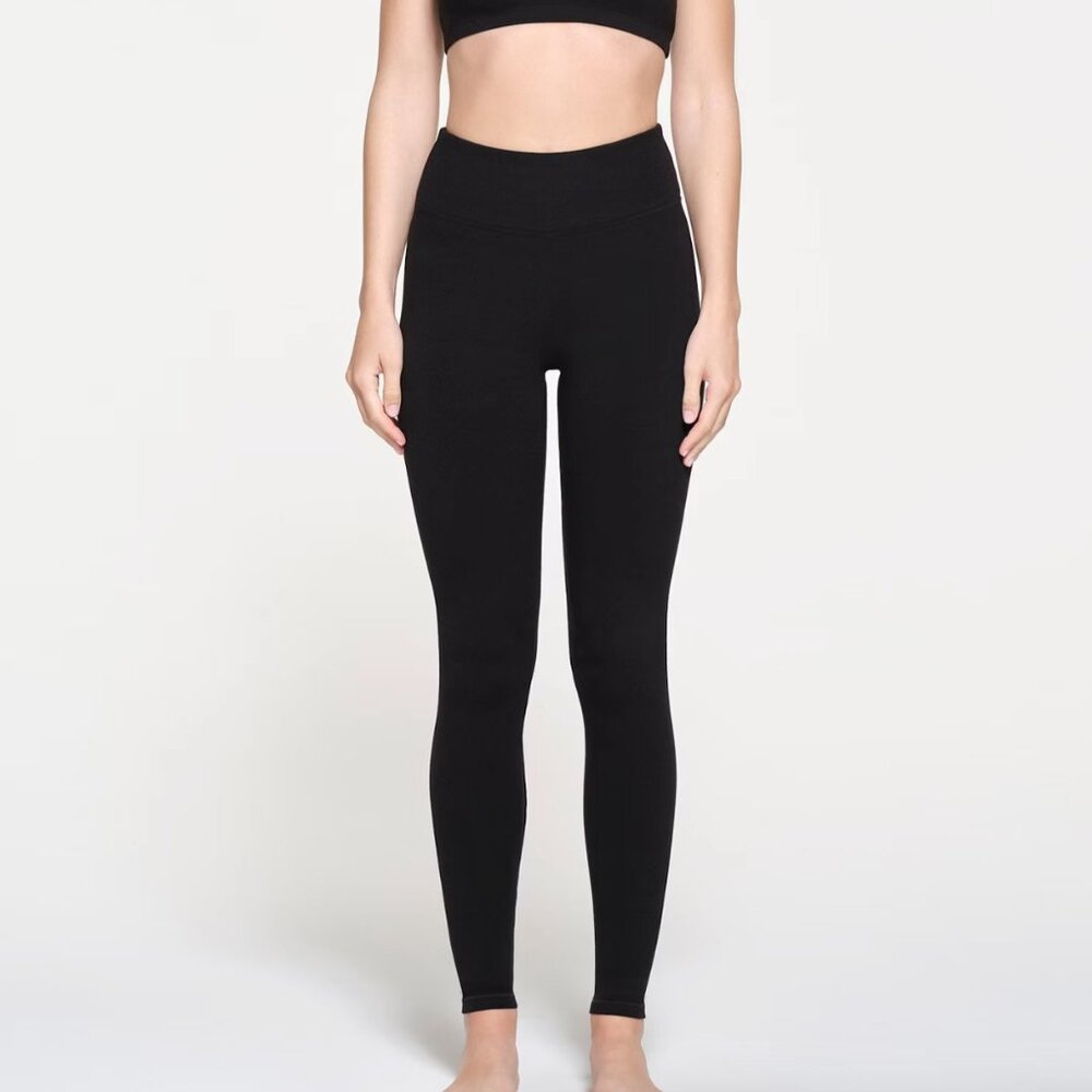 SKIMS LEGGING
